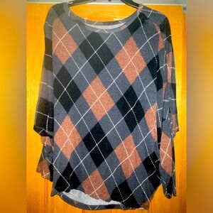 Women’s 24/7 fall top size M